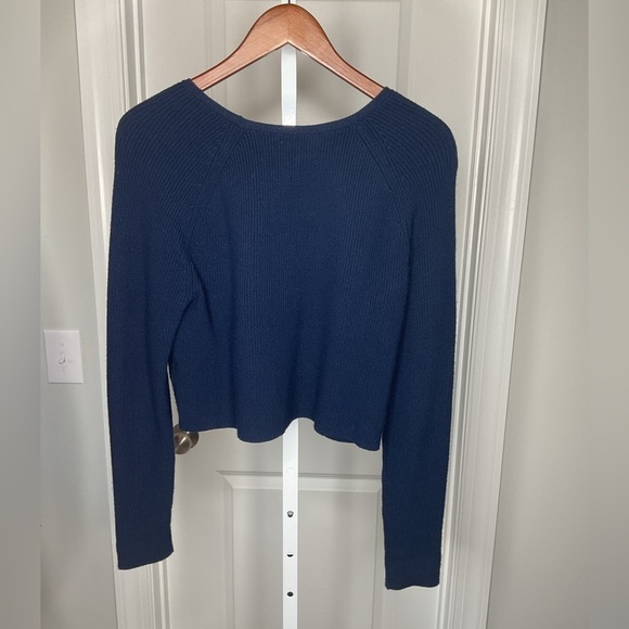 White House Black Market Crop Sweater, Navy, M - Picture 3 of 4